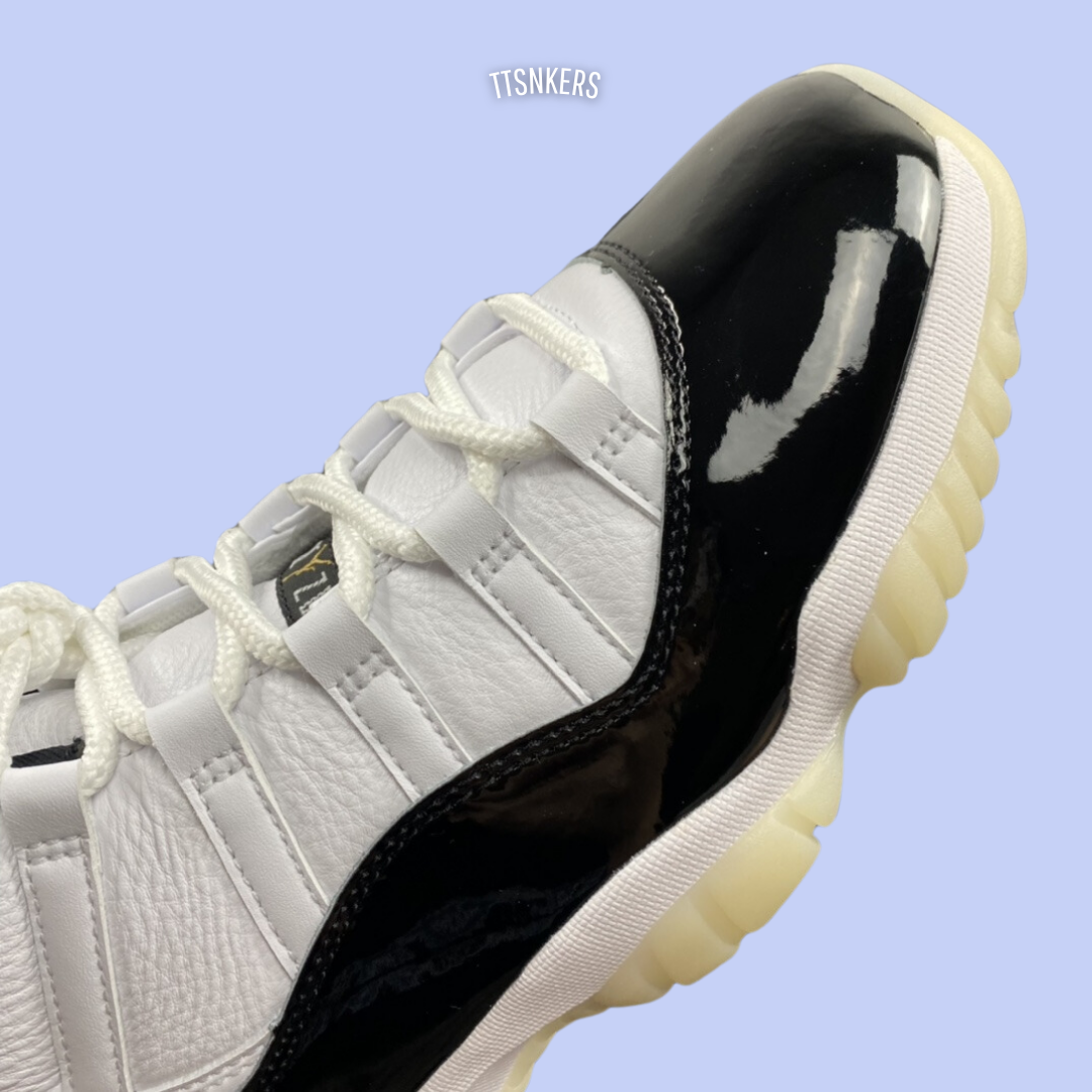Jordan 11 Preto/Dourado