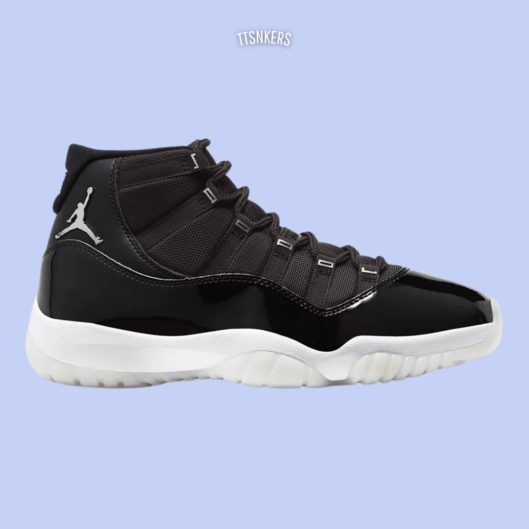 Jordan 11 Preto/Branco