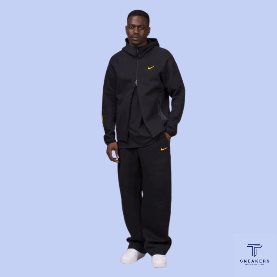 Conjunto Tech Fleece Nocta x Nike Preto