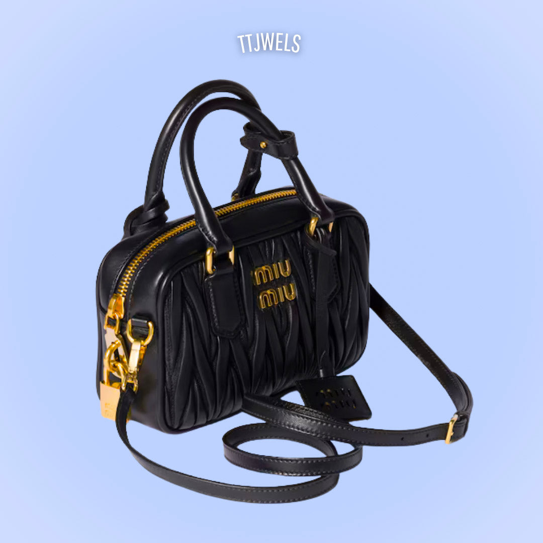 Bolsa MiuMiu Arcadia em Couro Matelassê - Noir
